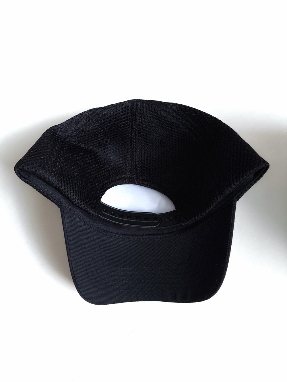 Tesla Black Mesh Cap with Logo Brand New - Picture 2 of 4